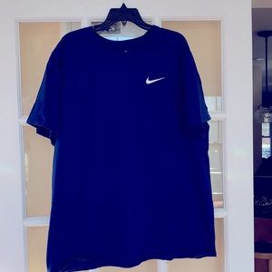 Nike mens T-shirt